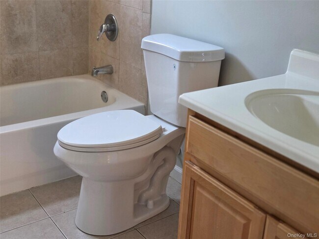 Photo - 16 Pavilion Ridge Way Unit 6