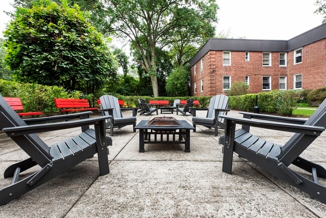 Photo - River Park Apartments