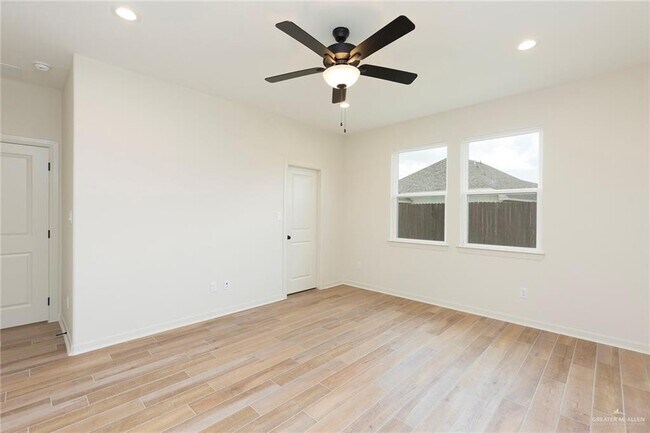 16 Wichita Falls Ln