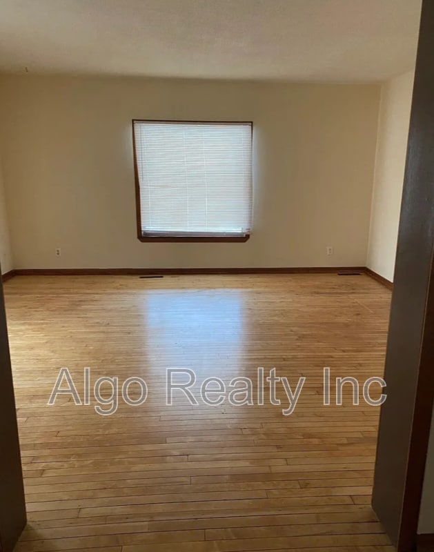 Photo - 4638 Camden Ave N