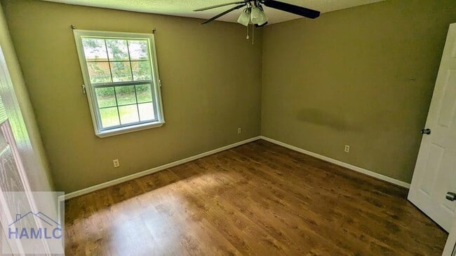 Photo - 927 Greenbriar Trial