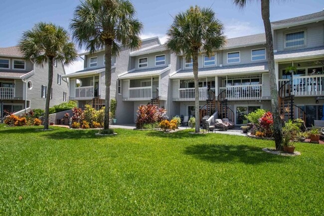 Photo - Tierra Verde WATERFRONT Annual Unfurn. 3BR 3BA 2 Car Tandem Garage Townhome w/SLIP