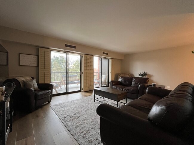 Photo - 1405 E Central Rd