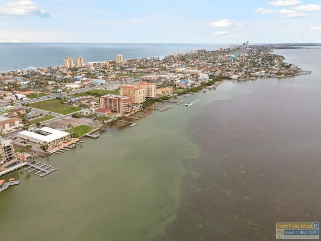Photo - 201 W Capricorn Dr Unit 303-C