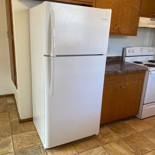 Photo - 917-919 Meadowview Drive - 919