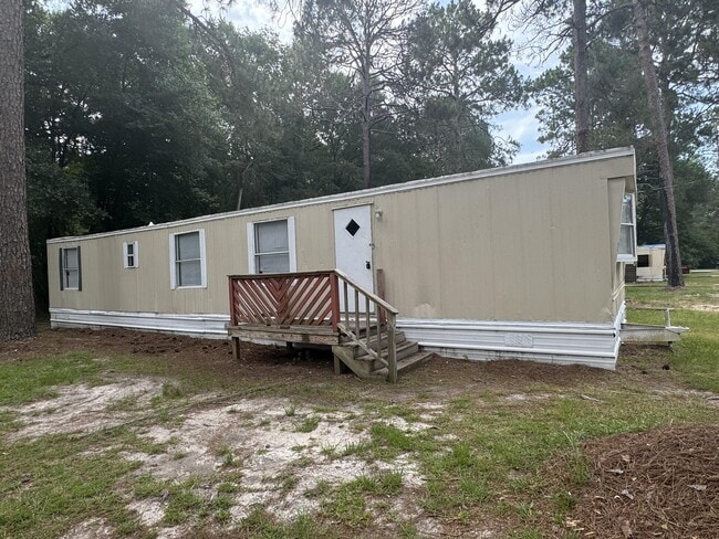 Photo - 211 Victoria Cir