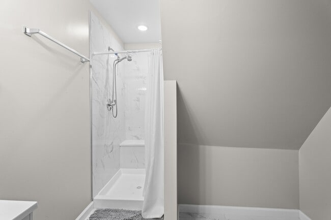 Photo - 2104 Allendale Rd