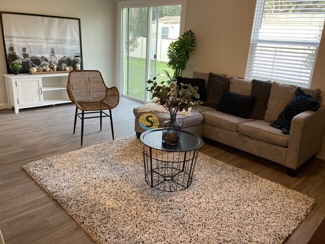 Photo - 7625 Mailes Ct Unidad 7625101