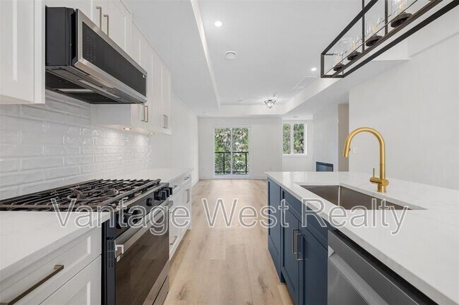 Photo - 1975-1975 Shannon Lake Rd