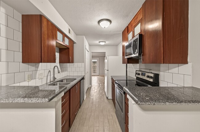 Photo - 6631 Wanda Ln