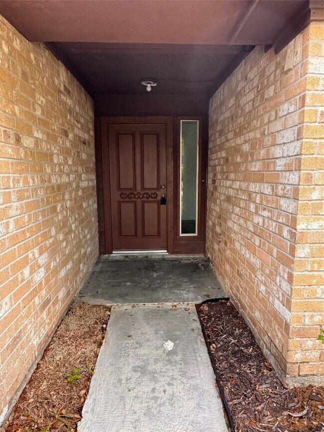 Photo - 604 Briarclift Ln