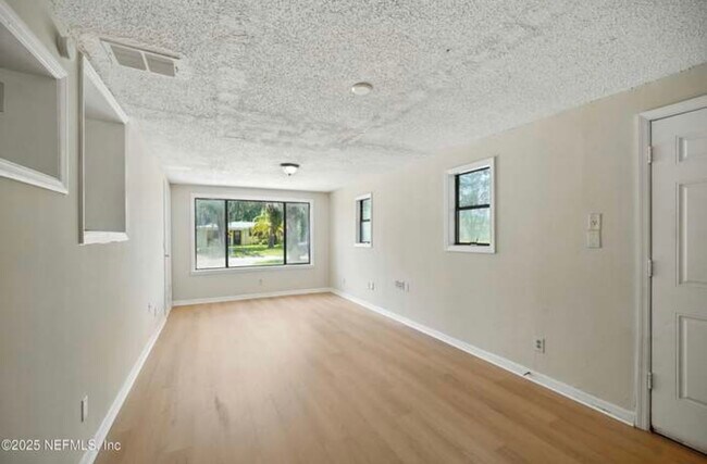 Photo - 1841 Debutante Dr