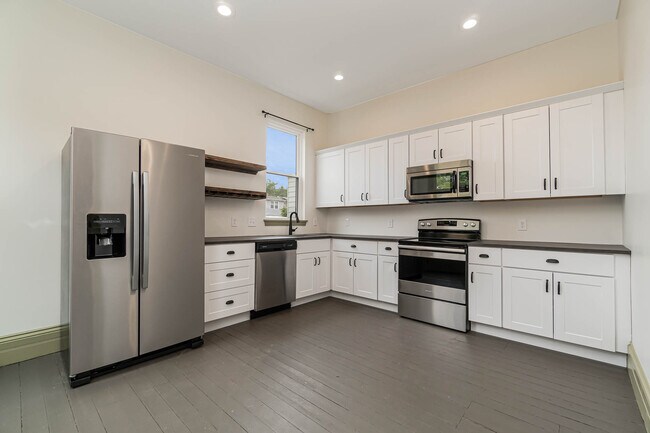 Photo - 1563 Holman St Unit #1