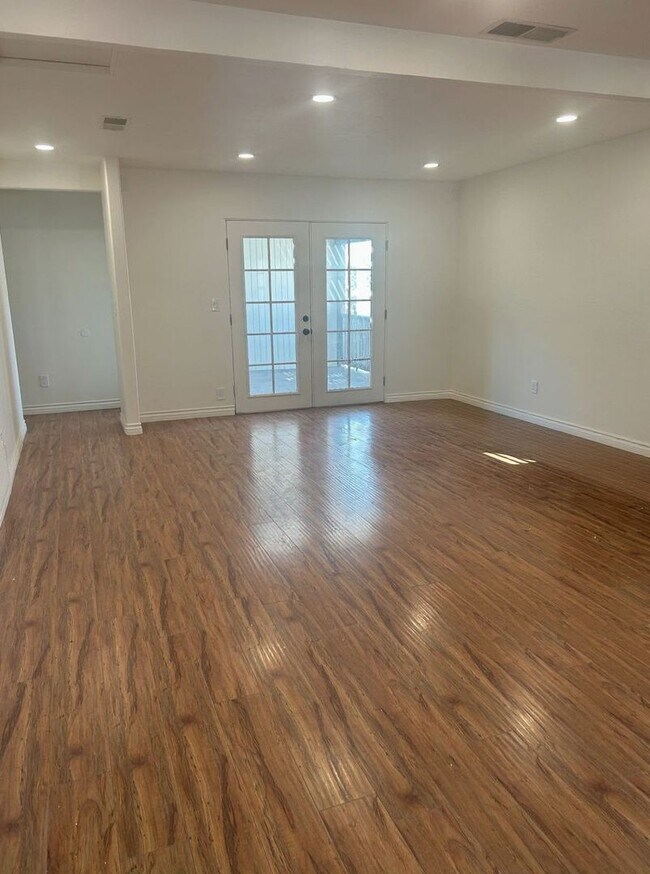 Photo - Stunning 3BD/2BA Corner-Lot Home with Relaxing Views – Only $4,495 – Mission Heights