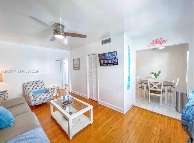 Photo - 326 Wilson St Unit 205