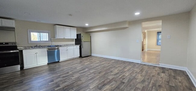 Photo - 3810 Golfview Dr