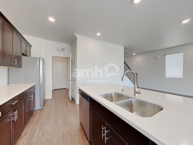 Photo - 1717 Viaggio Ave