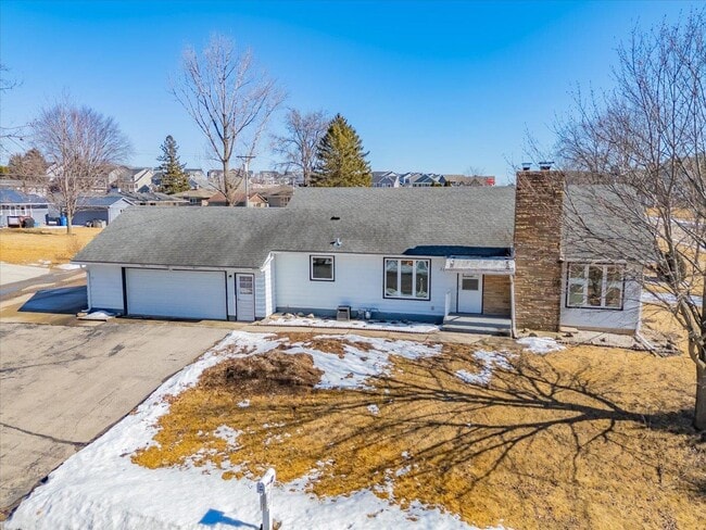 Photo - 300 Pleasant Dr