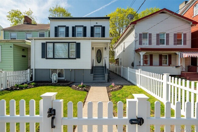 Photo - 109 Broadway Unit 1