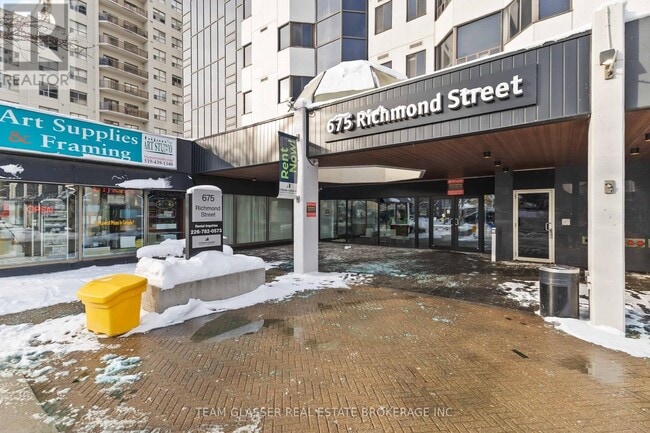 Photo - 675 RICHMOND St Unit 104