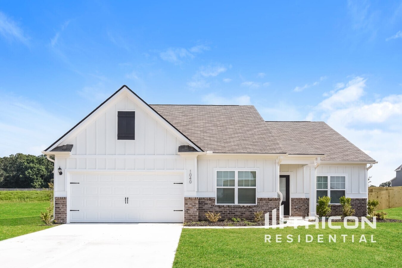 Photo - 1040 Claas Wy House