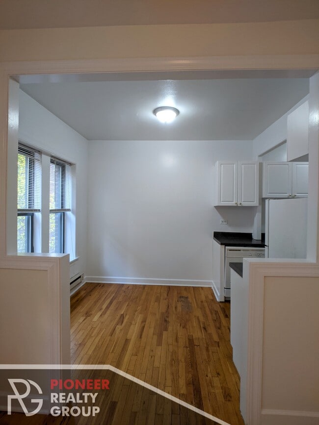 Photo - 3832 N Fremont St Unidad 29-3W