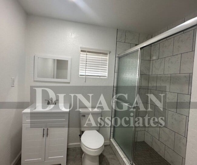 Photo - 2 Bedroom, 1 Bath apartment Unit 602 1/2 Irvin St