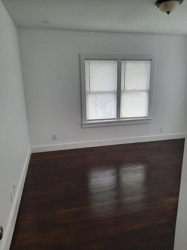 Photo - Room in House on Motel Dr