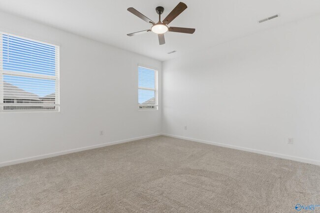 Photo - 104 Cavern Ct