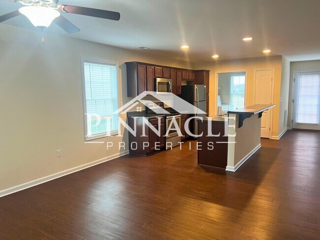 Photo - 735 Old Graves Mill Rd