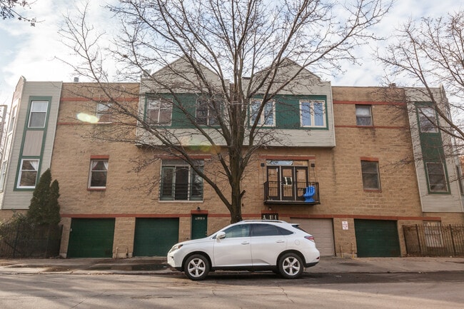 Photo - 616 N Paulina St Condo Unit #  01