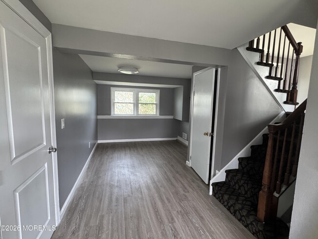 Photo - 416 Hooper Ave