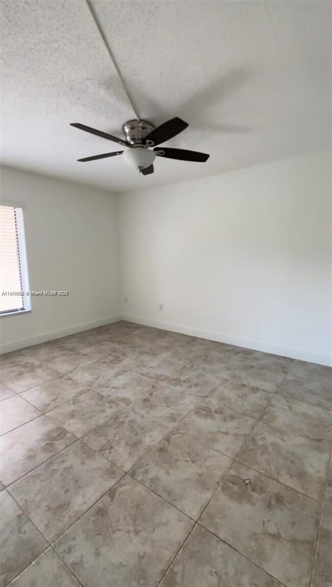 Building Photo - 8015 SW 107th Ave Unit 309 Rental