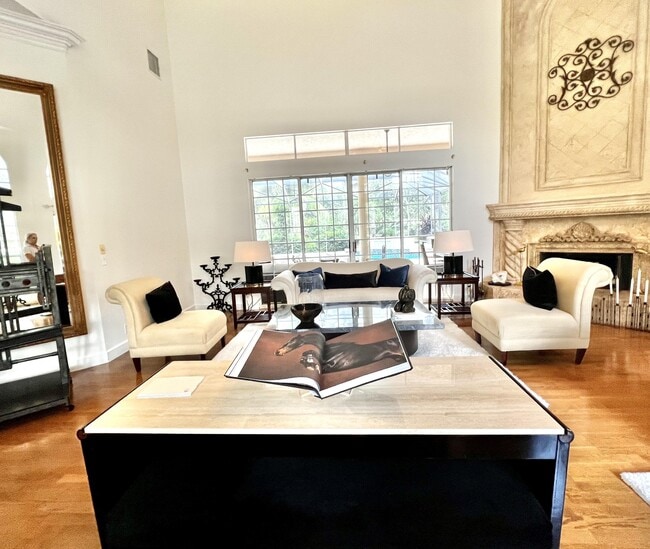 Photo - 2050 Windsock Way