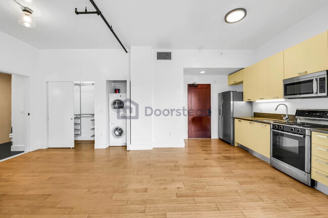 Photo - 460 S Spring St Unit 309