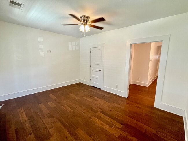 Living Room - 669 Atwood St