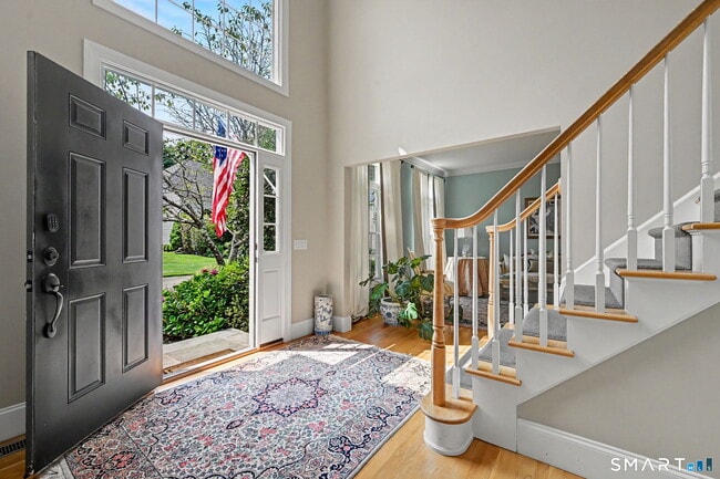 1 Silvermine Rdg