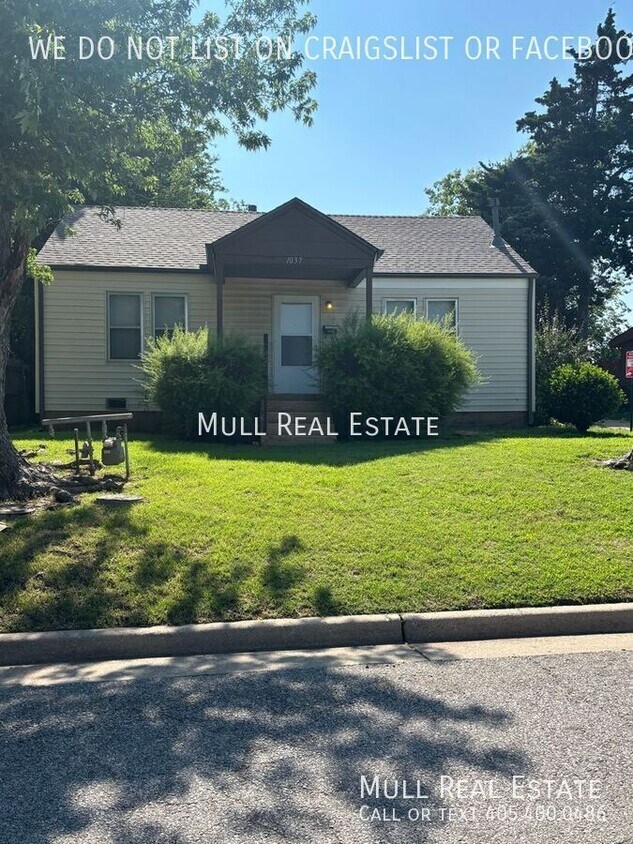Photo - 1037 Tabor Drive-