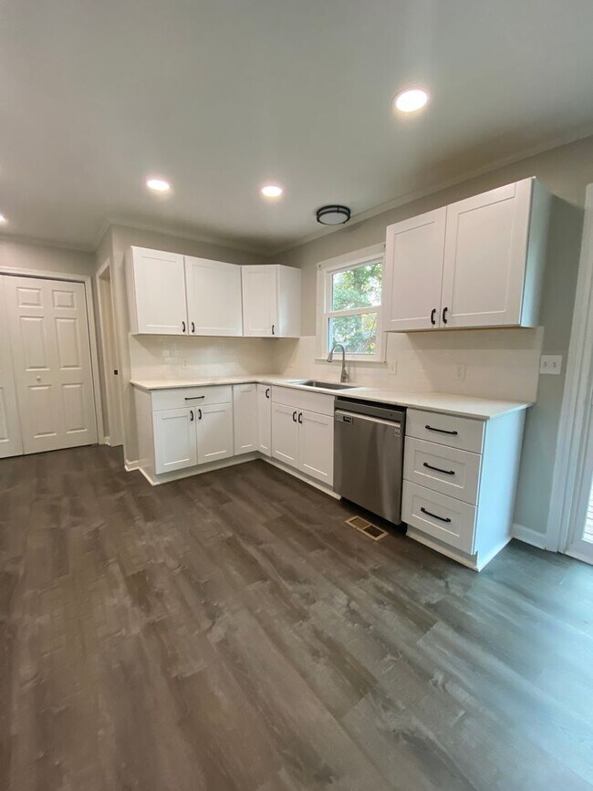 Photo - OCONEE COUNTY - Lovely 3 bedroom 2 bathroo...