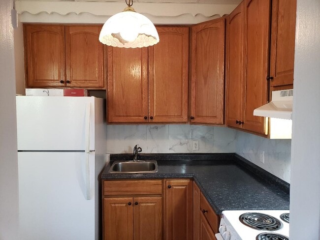 Photo - 305 Judd Rd Unit 2