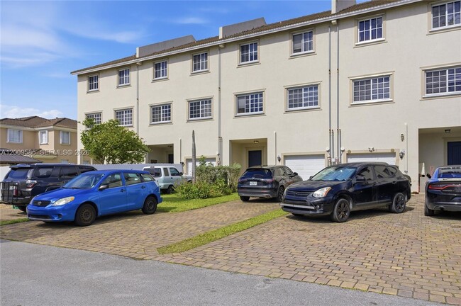 Photo - 27057 SW 140th Path Unit 0