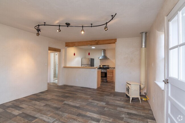 Building Photo - Montez Place Unit B Rental