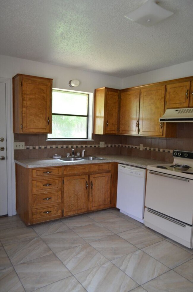 Photo - 205 Horseshoe Dr Unit A - 205 Horseshoe
