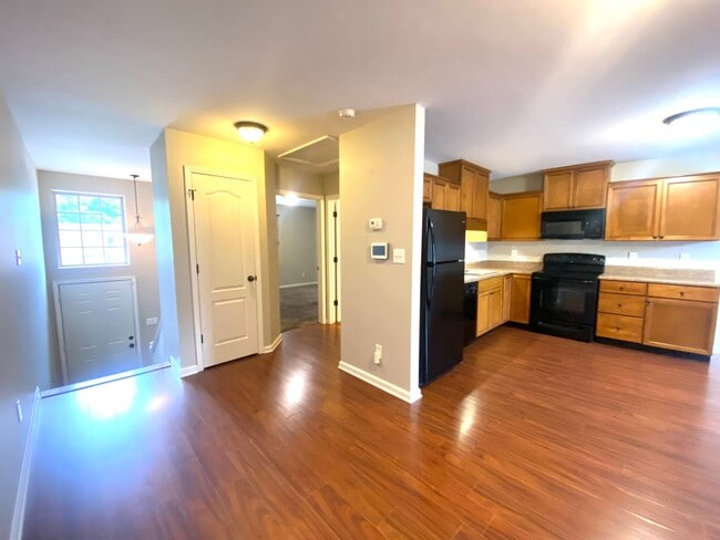 Photo - 1728 Thistlewood Dr Unidad A