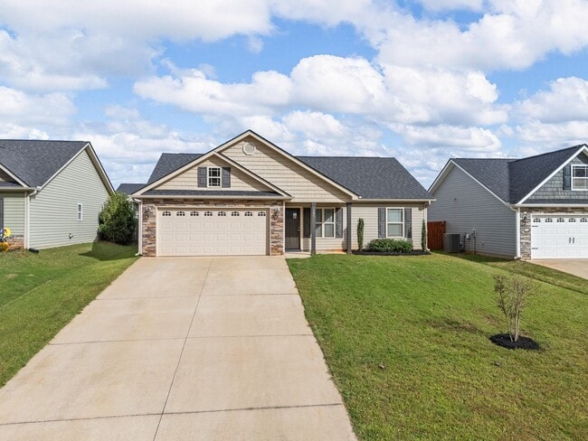 Photo - 3BR/2BA Inman Gem with Pool Access & Firep...