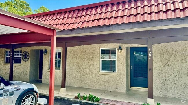 Building Photo - 601 N Hercules Ave Rental