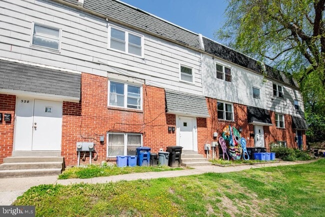 Building Photo - 330 Hermitage St Unit 2