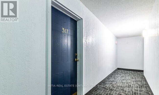 Photo - 725 Deveron Crescent Unité 317