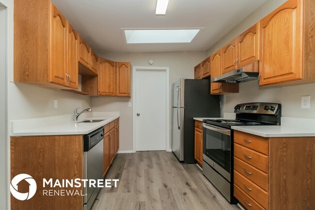 Photo - 950 Lormann Cir