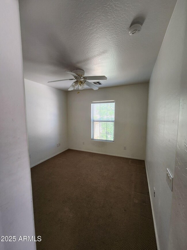Photo - 43401 W Elizabeth Ave